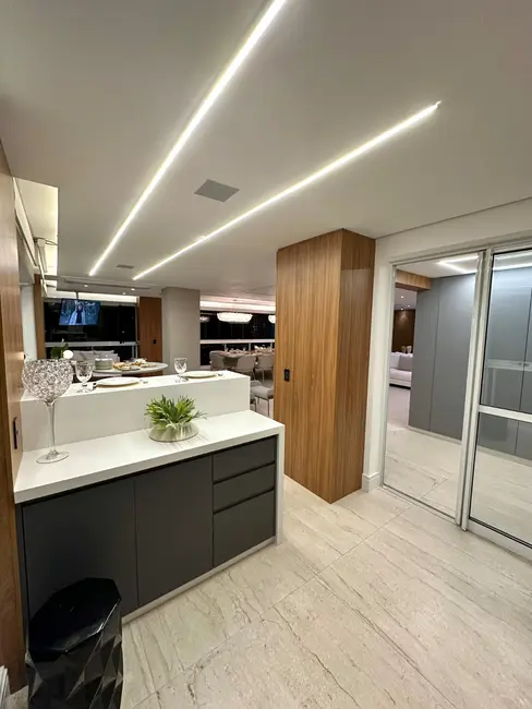 Foto 9 de Apartamento com 3 quartos à venda, 196m2 em Santana, São Paulo - SP