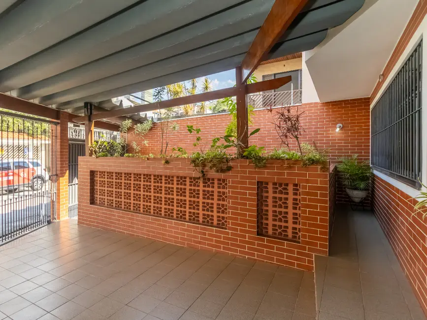 Casa com 3 quartos à venda, 177m2 em Vila Madalena, São Paulo - SP - imagem 2 Foto 2 de Casa com 3 quartos à venda, 177m2 em Vila Madalena, São Paulo - SP