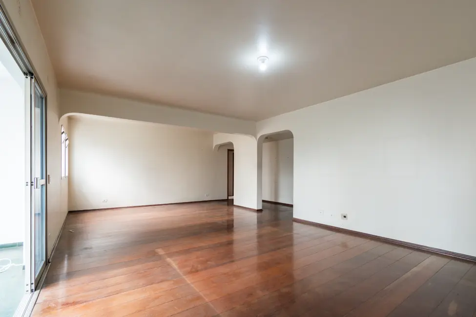 Apartamento com 4 quartos à venda, 196m2 em Moema, São Paulo - SP - imagem 5 Foto 5 de Apartamento com 4 quartos à venda, 196m2 em Moema, São Paulo - SP