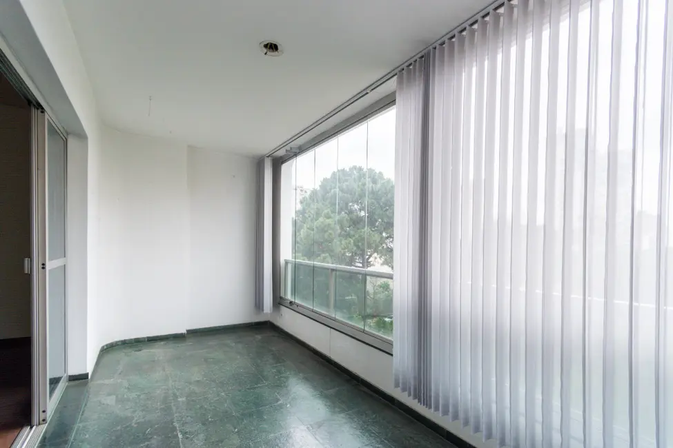 Apartamento com 4 quartos à venda, 196m2 em Moema, São Paulo - SP - imagem 6 Foto 6 de Apartamento com 4 quartos à venda, 196m2 em Moema, São Paulo - SP