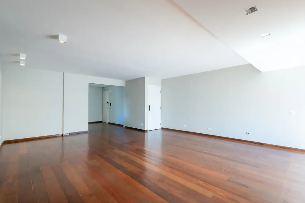 Apartamento com 2 quartos à venda, 95m2 em Vila Nova Conceição, São Paulo - SP - imagem 3 Foto 3 de Apartamento com 2 quartos à venda, 95m2 em Vila Nova Conceição, São Paulo - SP