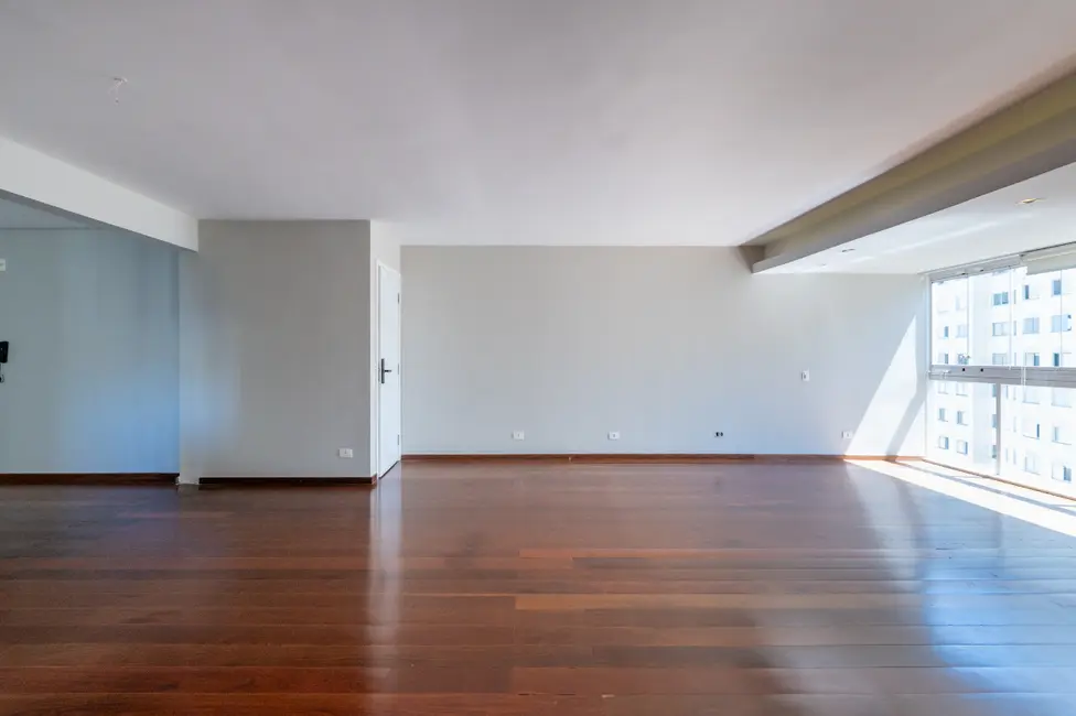 Apartamento com 2 quartos à venda, 95m2 em Vila Nova Conceição, São Paulo - SP - imagem 9 Foto 9 de Apartamento com 2 quartos à venda, 95m2 em Vila Nova Conceição, São Paulo - SP