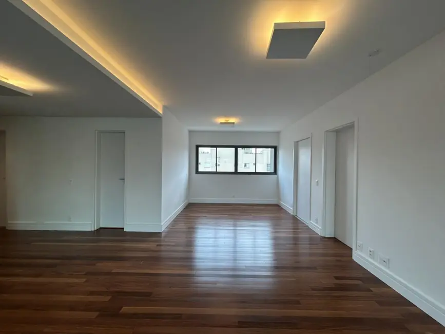 Foto 5 de Apartamento com 3 quartos à venda, 160m2 em Vila Nova Conceição, São Paulo - SP