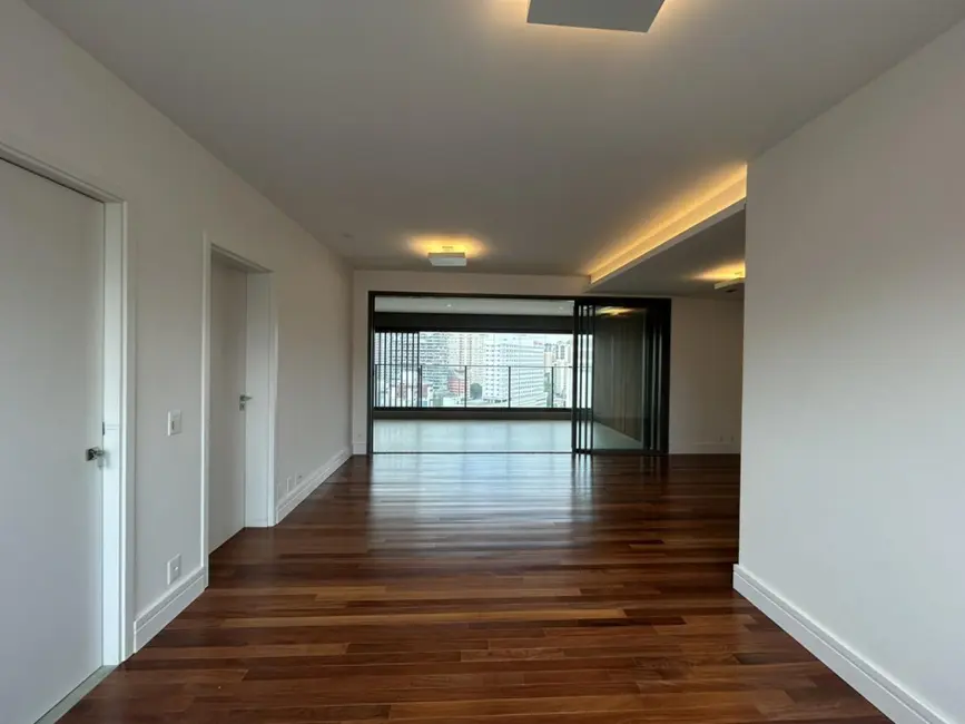 Foto 3 de Apartamento com 3 quartos à venda, 160m2 em Vila Nova Conceição, São Paulo - SP