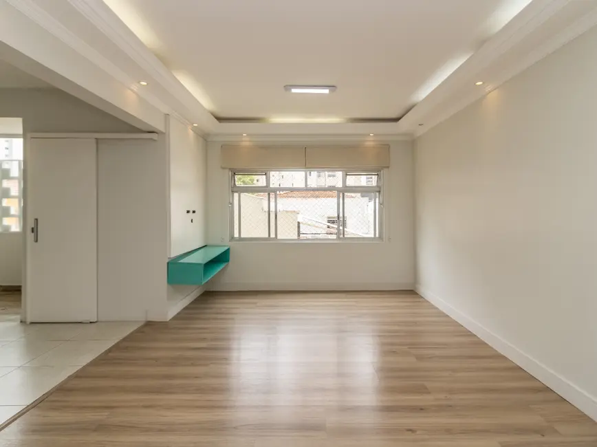Apartamento com 3 quartos para alugar, 110m2 em Vila Uberabinha, São Paulo - SP - imagem 2 Foto 2 de Apartamento com 3 quartos para alugar, 110m2 em Vila Uberabinha, São Paulo - SP