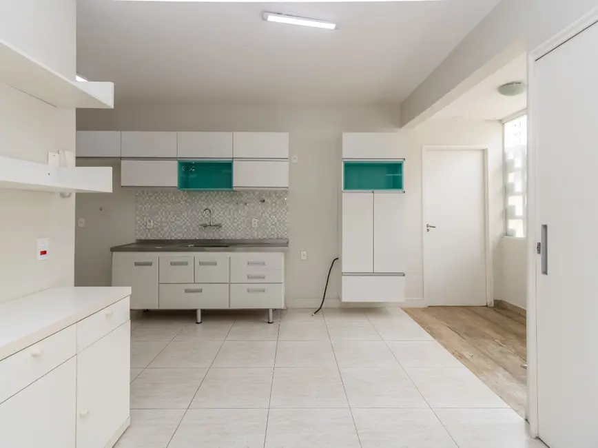 Apartamento com 3 quartos para alugar, 110m2 em Vila Uberabinha, São Paulo - SP - imagem 7 Foto 7 de Apartamento com 3 quartos para alugar, 110m2 em Vila Uberabinha, São Paulo - SP