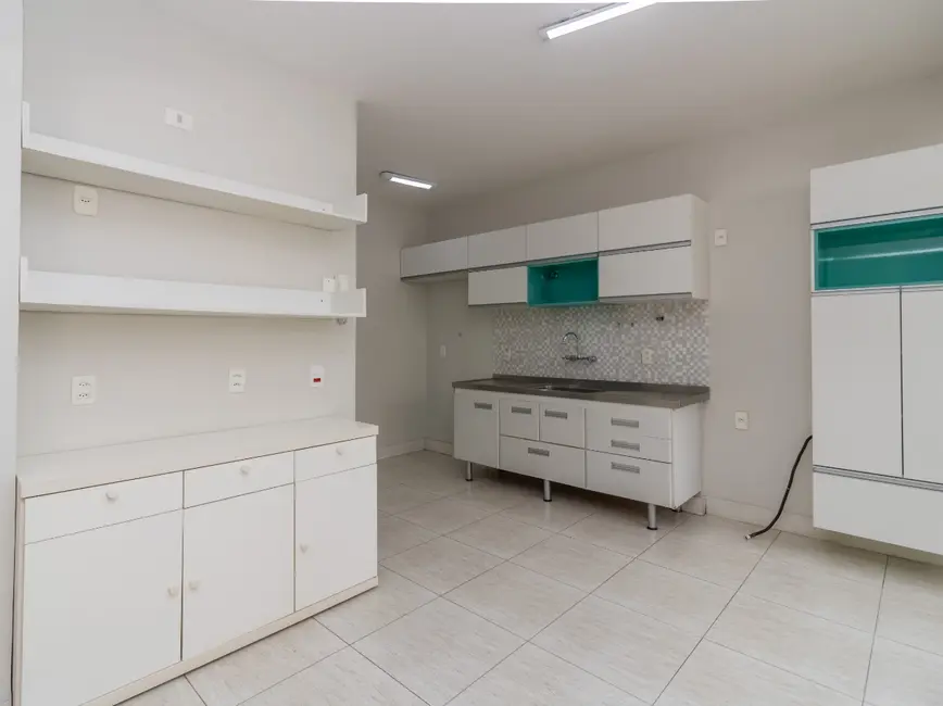 Apartamento com 3 quartos para alugar, 110m2 em Vila Uberabinha, São Paulo - SP - imagem 6 Foto 6 de Apartamento com 3 quartos para alugar, 110m2 em Vila Uberabinha, São Paulo - SP