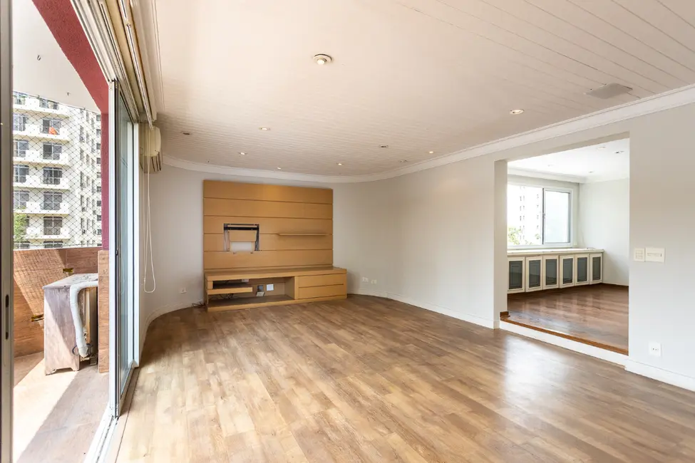 Foto 2 de Apartamento com 4 quartos à venda, 196m2 em Itaim Bibi, São Paulo - SP