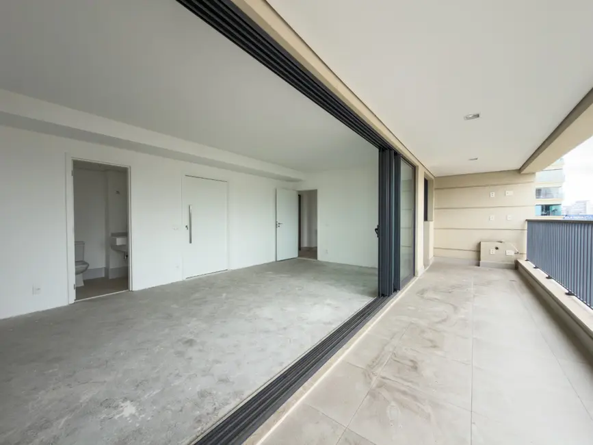 Foto 3 de Apartamento com 3 quartos à venda, 147m2 em Itaim Bibi, São Paulo - SP