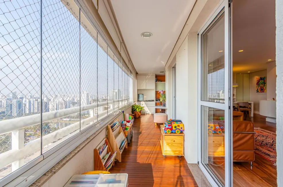 Foto 5 de Apartamento com 3 quartos à venda, 182m2 em Real Parque, São Paulo - SP