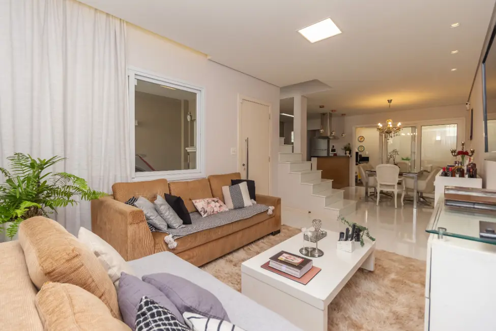 Foto 1 de Sobrado com 3 quartos à venda, 180m2 em Chácara Inglesa, São Paulo - SP