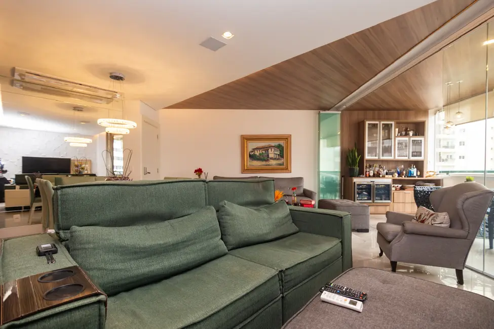 Foto 5 de Apartamento com 3 quartos à venda, 121m2 em Moema, São Paulo - SP