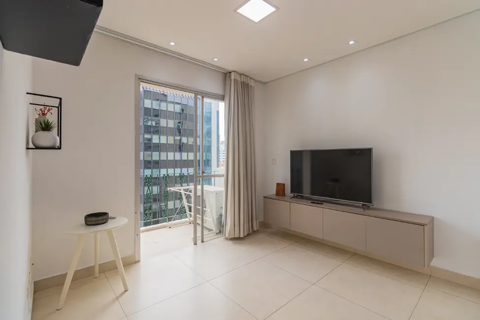 Foto 2 de Apartamento com 2 quartos à venda, 88m2 em Itaim Bibi, São Paulo - SP