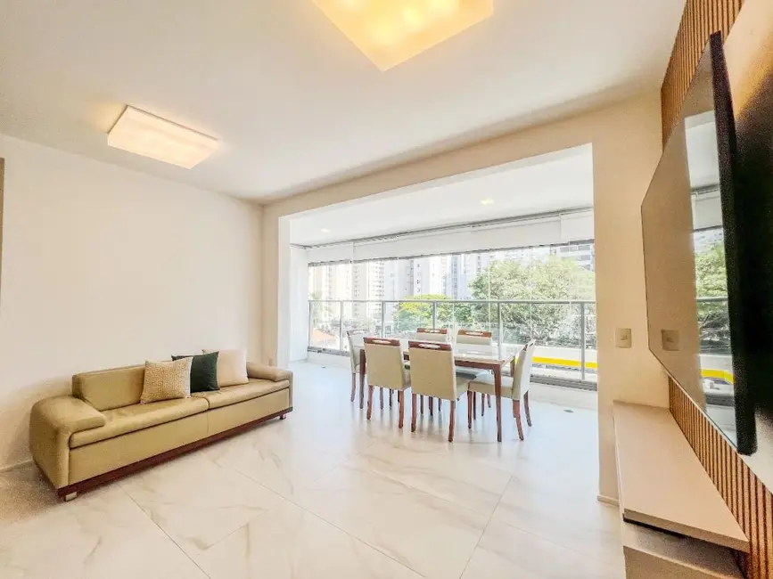 Foto 6 de Apartamento com 2 quartos à venda, 74m2 em Moema, São Paulo - SP