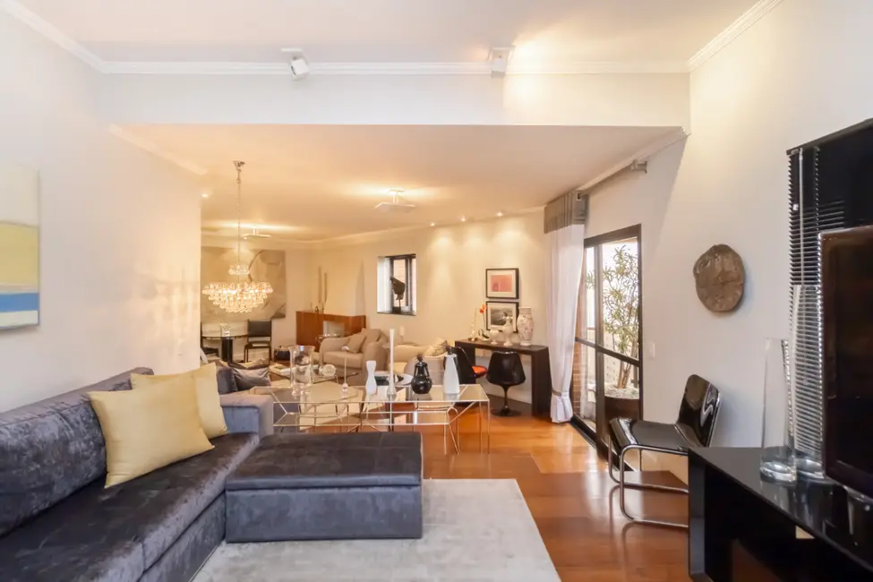 Foto 6 de Apartamento com 4 quartos à venda, 217m2 em Itaim Bibi, São Paulo - SP