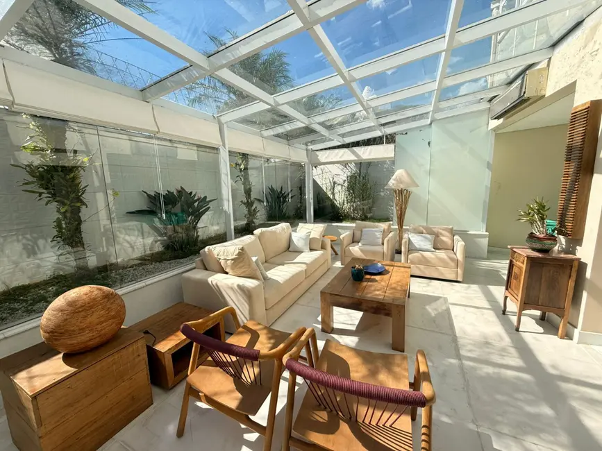 Foto 1 de Casa de Condomínio com 3 quartos à venda, 560m2 em Horto Florestal, São Paulo - SP