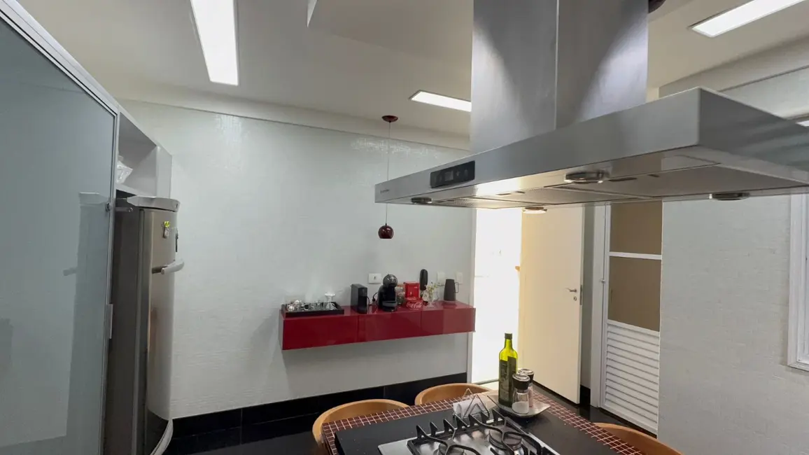 Foto 3 de Casa de Condomínio com 3 quartos à venda, 560m2 em Horto Florestal, São Paulo - SP