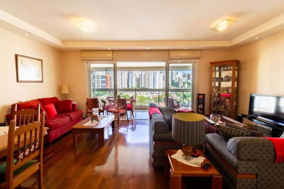 Apartamento com 4 quartos à venda, 165m2 em Pacaembu, São Paulo - SP - imagem 5 Foto 5 de Apartamento com 4 quartos à venda, 165m2 em Pacaembu, São Paulo - SP