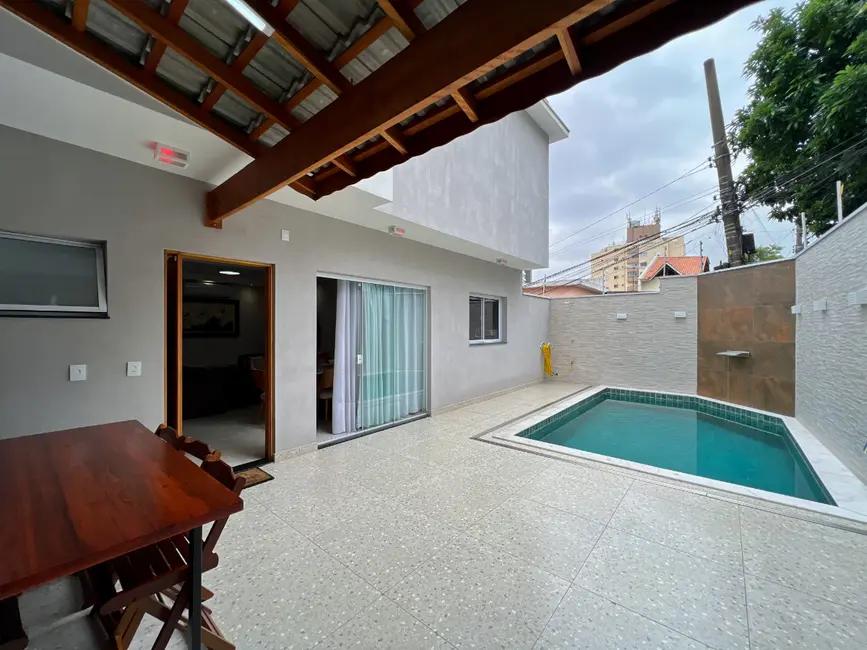 Sobrado com 3 quartos à venda, 236m2 em Santa Teresinha, São Paulo - SP - imagem 4 Foto 4 de Sobrado com 3 quartos à venda, 236m2 em Santa Teresinha, São Paulo - SP