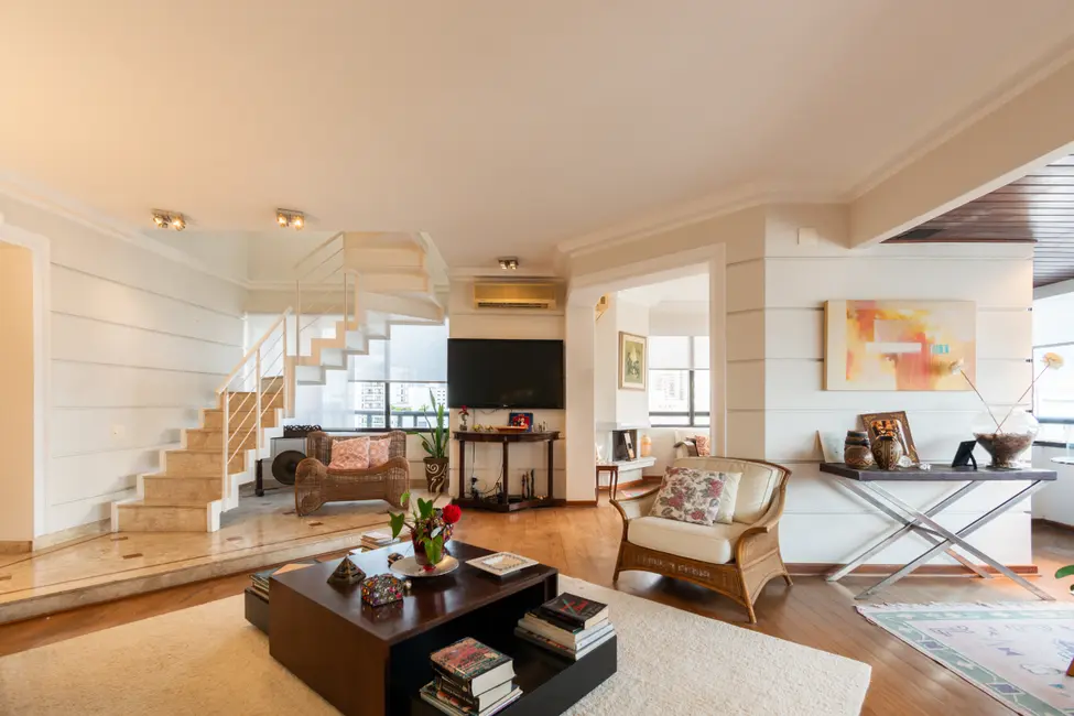 Cobertura com 4 quartos à venda, 455m2 em Moema, São Paulo - SP - imagem 1 Foto 1 de Cobertura com 4 quartos à venda, 455m2 em Moema, São Paulo - SP