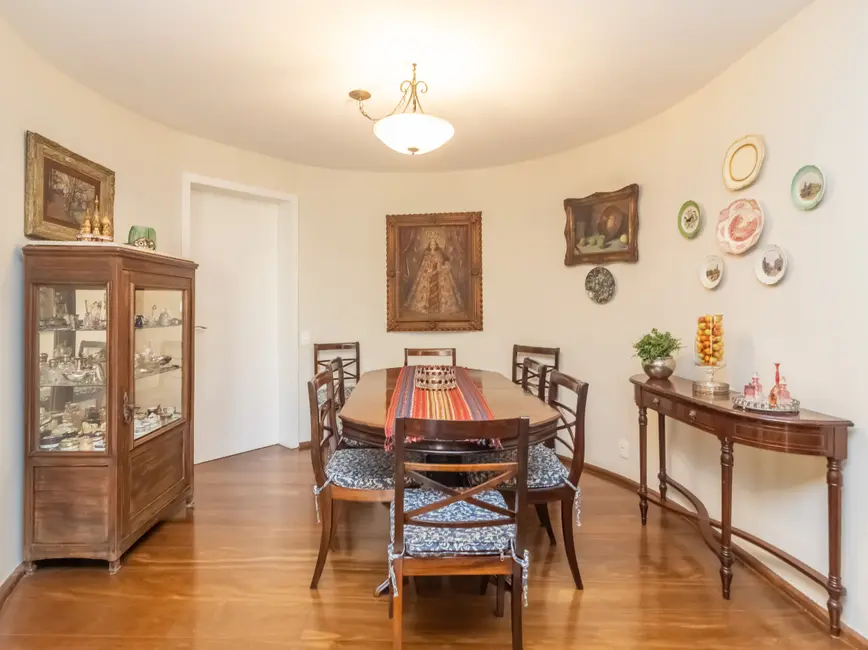 Foto 4 de Apartamento com 4 quartos à venda, 170m2 em Moema, São Paulo - SP