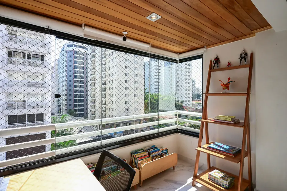 Foto 8 de Apartamento com 2 quartos à venda, 72m2 em Moema, São Paulo - SP