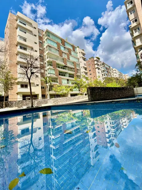 Apartamento com 3 quartos à venda, 186m2 em Chácara Santo Antônio (Zona Sul), São Paulo - SP - imagem 1 Foto 1 de Apartamento com 3 quartos à venda, 186m2 em Chácara Santo Antônio (Zona Sul), São Paulo - SP