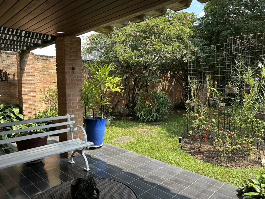 Foto 2 de Casa de Vila com 3 quartos à venda, 228m2 em Jardim Hípico, São Paulo - SP