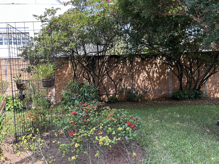 Foto 3 de Casa de Vila com 3 quartos à venda, 228m2 em Jardim Hípico, São Paulo - SP