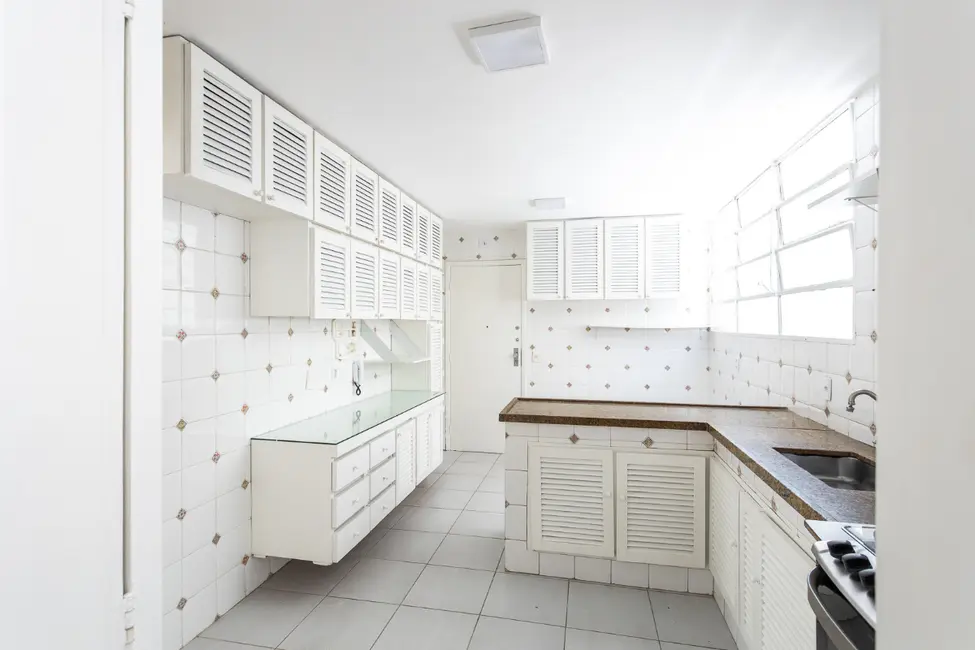 Foto 8 de Apartamento com 3 quartos à venda, 134m2 em Higienópolis, São Paulo - SP