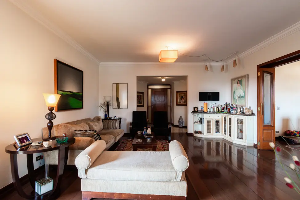 Foto 6 de Apartamento com 4 quartos à venda, 222m2 em Indianópolis, São Paulo - SP