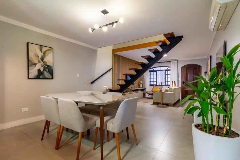 Foto 1 de Casa com 2 quartos à venda, 151m2 em Vila Mariana, São Paulo - SP