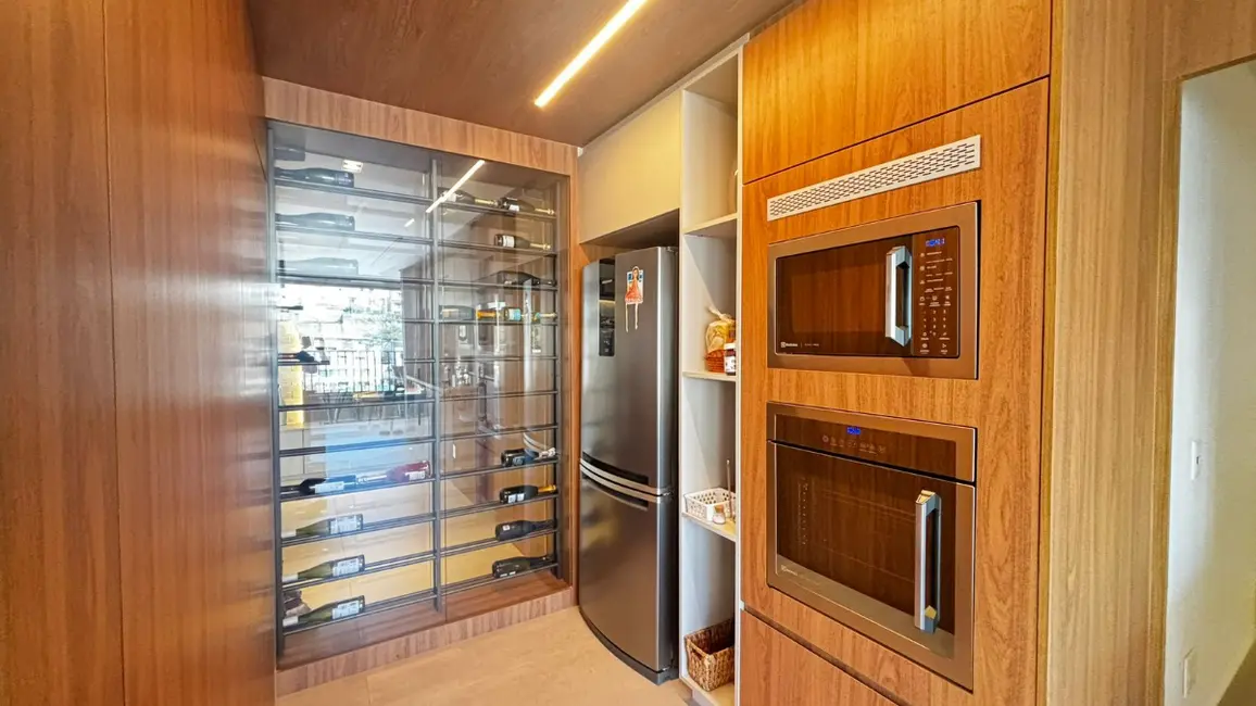 Foto 4 de Apartamento com 4 quartos à venda, 220m2 em Sumaré, São Paulo - SP