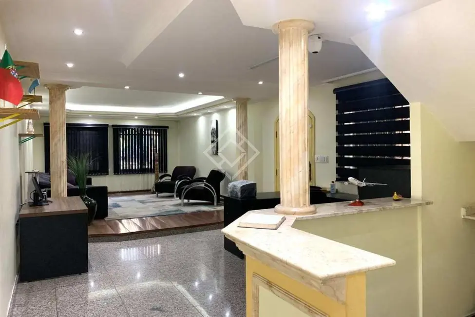 Foto 2 de Sobrado com 5 quartos para alugar, 400m2 em Chácara Califórnia, São Paulo - SP