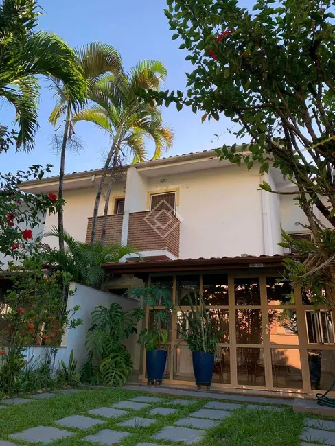 Foto 4 de Casa com 2 quartos à venda, 80m2 em Indaiá, Caraguatatuba - SP