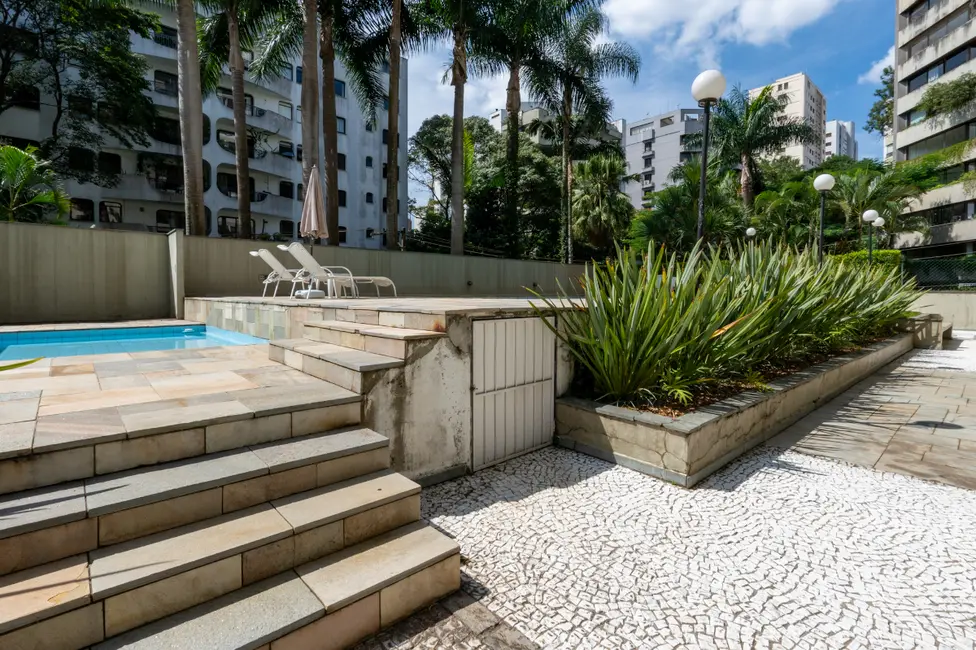 Apartamento com 3 quartos à venda, 271m2 em Vila Morumbi, São Paulo - SP - imagem 9 Foto 9 de Apartamento com 3 quartos à venda, 271m2 em Vila Morumbi, São Paulo - SP