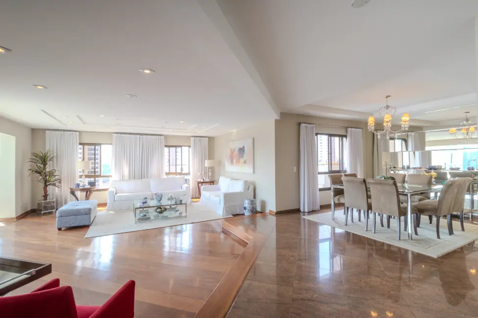 Apartamento com 4 quartos à venda, 290m2 em Real Parque, São Paulo - SP - imagem 3 Foto 3 de Apartamento com 4 quartos à venda, 290m2 em Real Parque, São Paulo - SP