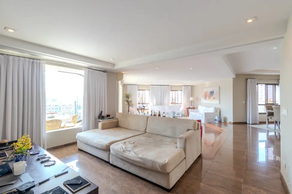 Apartamento com 4 quartos à venda, 290m2 em Real Parque, São Paulo - SP - imagem 7 Foto 7 de Apartamento com 4 quartos à venda, 290m2 em Real Parque, São Paulo - SP