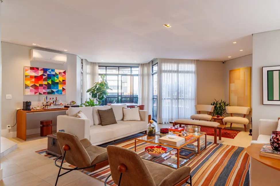 Apartamento com 3 quartos à venda, 608m2 em Real Parque, São Paulo - SP - imagem 1 Foto 1 de Apartamento com 3 quartos à venda, 608m2 em Real Parque, São Paulo - SP