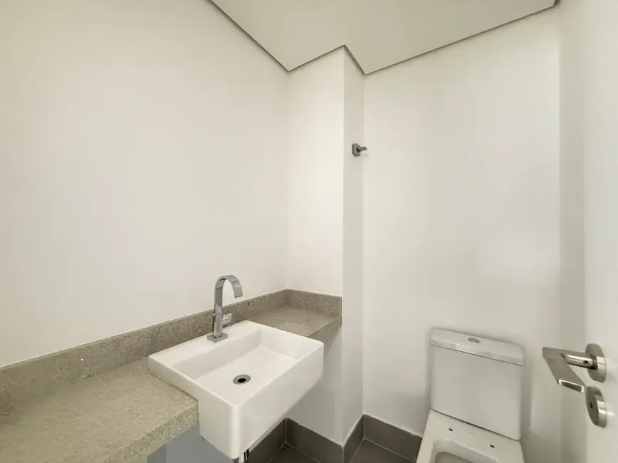 Foto 9 de Apartamento com 4 quartos à venda, 240m2 em Jardim Fonte do Morumbi, São Paulo - SP
