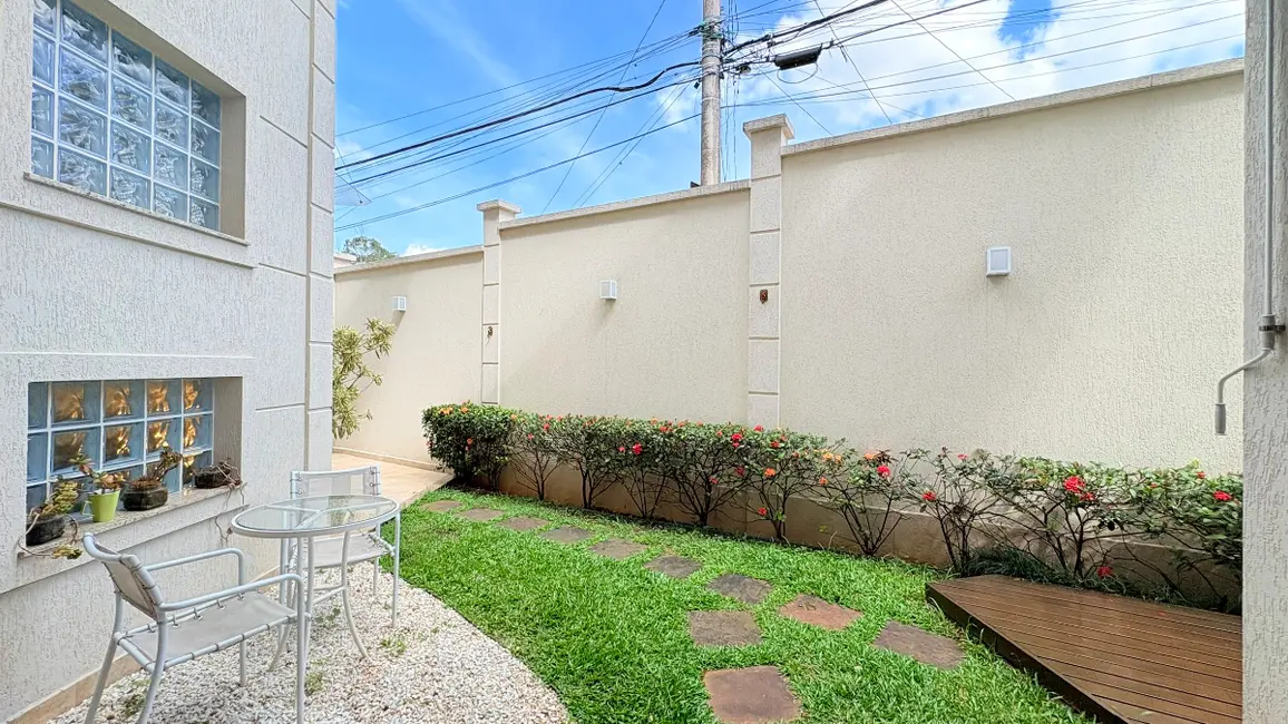 Foto 8 de Sobrado com 3 quartos à venda, 255m2 em Jardim Regina, São Paulo - SP