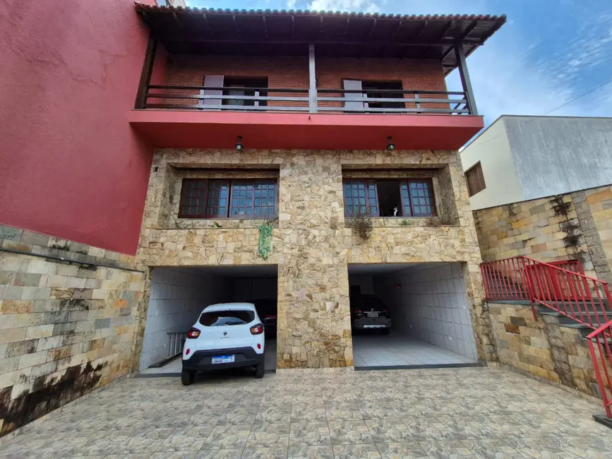Foto 2 de Casa com 3 quartos à venda, 313m2 em Parque São Domingos, São Paulo - SP