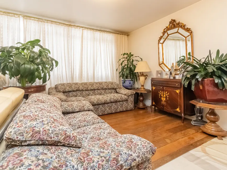 Foto 4 de Apartamento com 3 quartos à venda, 180m2 em Itaim Bibi, São Paulo - SP