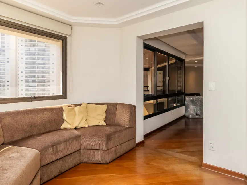 Foto 8 de Apartamento com 4 quartos à venda, 232m2 em Indianópolis, São Paulo - SP