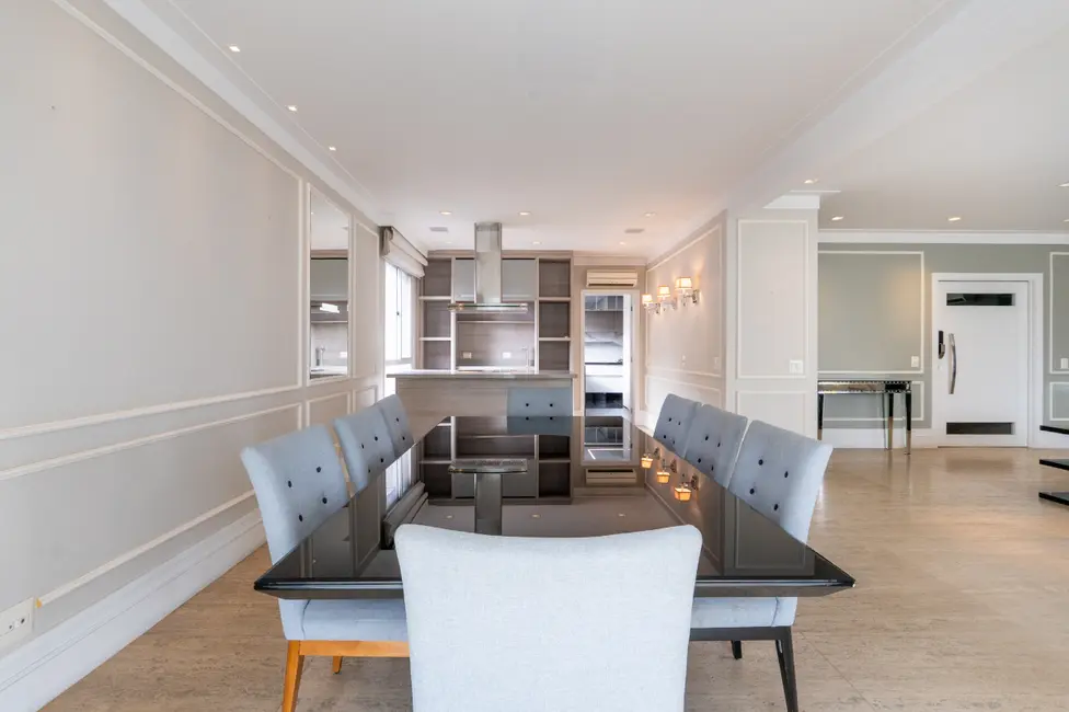 Foto 3 de Apartamento com 4 quartos à venda, 234m2 em Itaim Bibi, São Paulo - SP