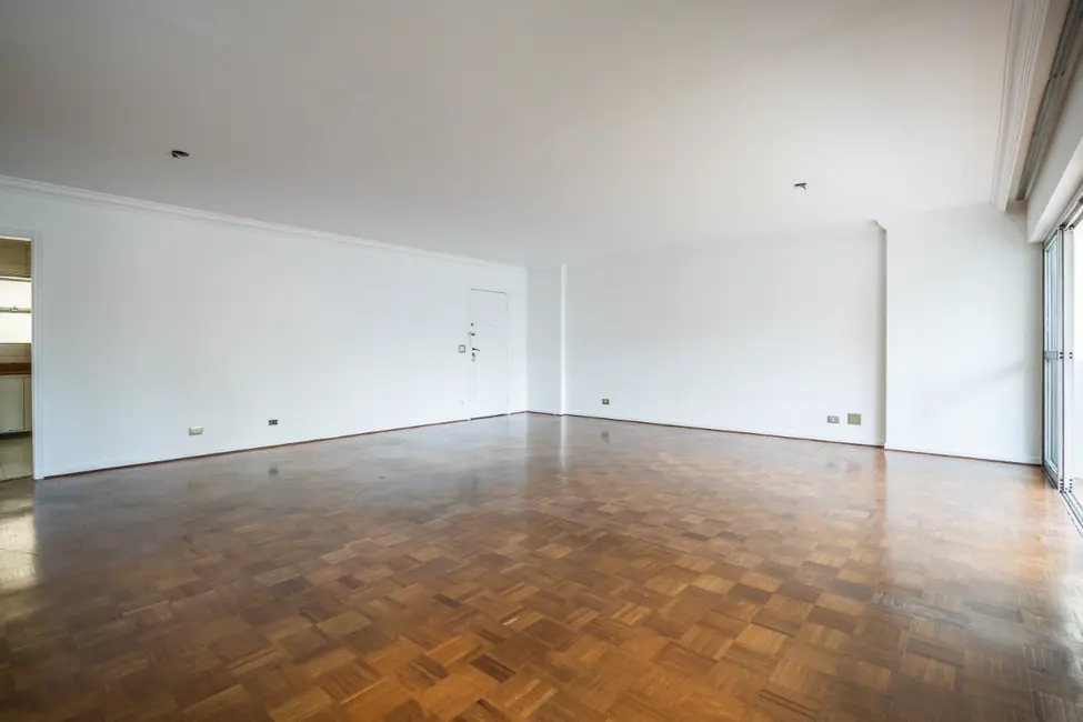 Foto 6 de Apartamento com 3 quartos à venda, 145m2 em Moema, São Paulo - SP