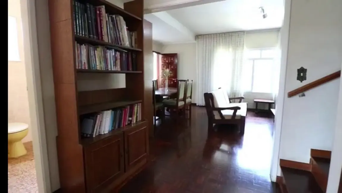 Foto 4 de Casa com 4 quartos à venda, 170m2 em Parque Peruche, São Paulo - SP