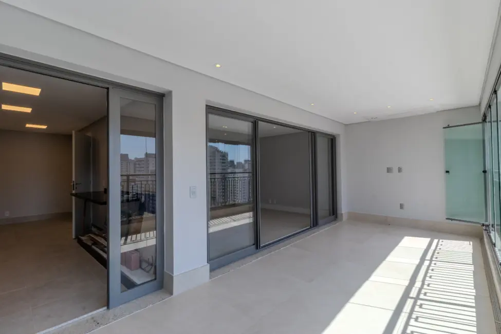 Foto 5 de Apartamento com 3 quartos à venda, 149m2 em Moema, São Paulo - SP