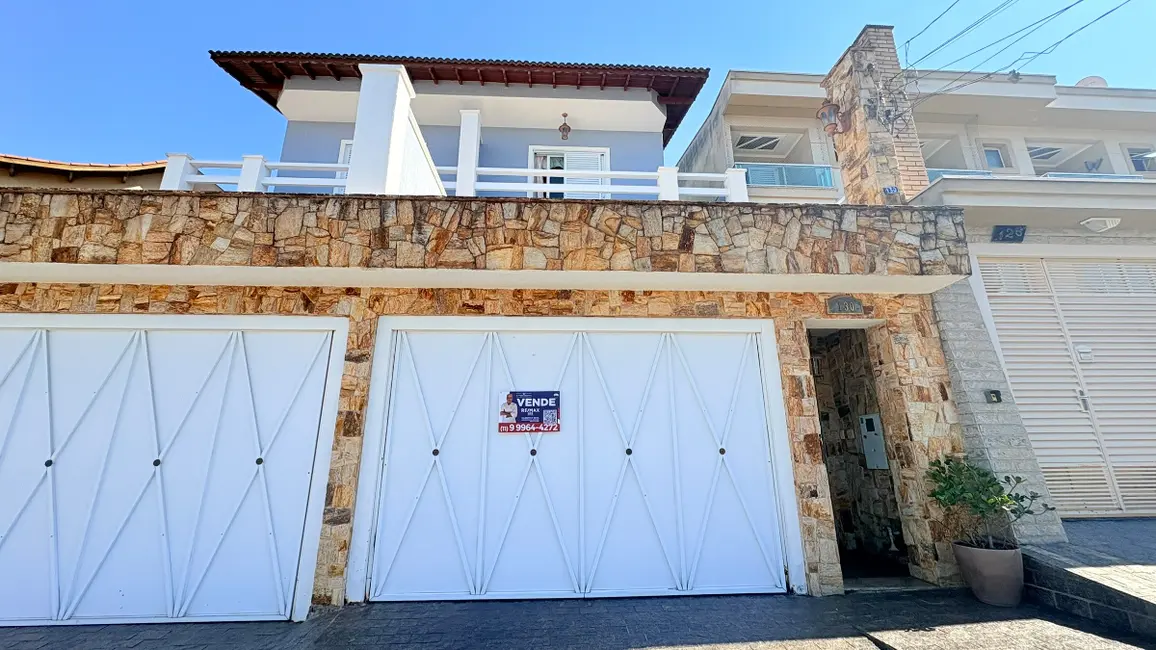 Sobrado com 4 quartos à venda, 180m2 em Jardim Regina, São Paulo - SP - imagem 3 Foto 3 de Sobrado com 4 quartos à venda, 180m2 em Jardim Regina, São Paulo - SP