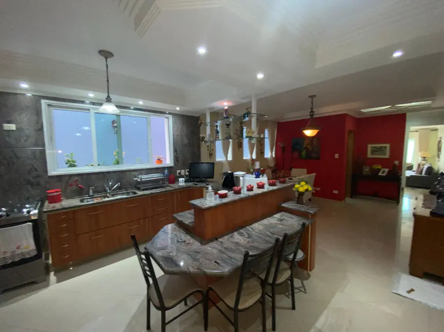 Sobrado com 4 quartos à venda, 277m2 em Jardim Regina, São Paulo - SP - imagem 9 Foto 9 de Sobrado com 4 quartos à venda, 277m2 em Jardim Regina, São Paulo - SP